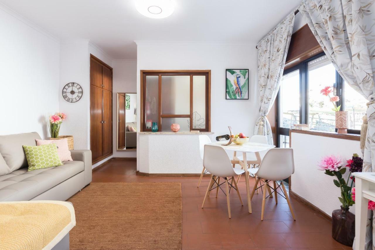 2 Comfy Bright Flats With Netflix Apartment Porto Exterior photo